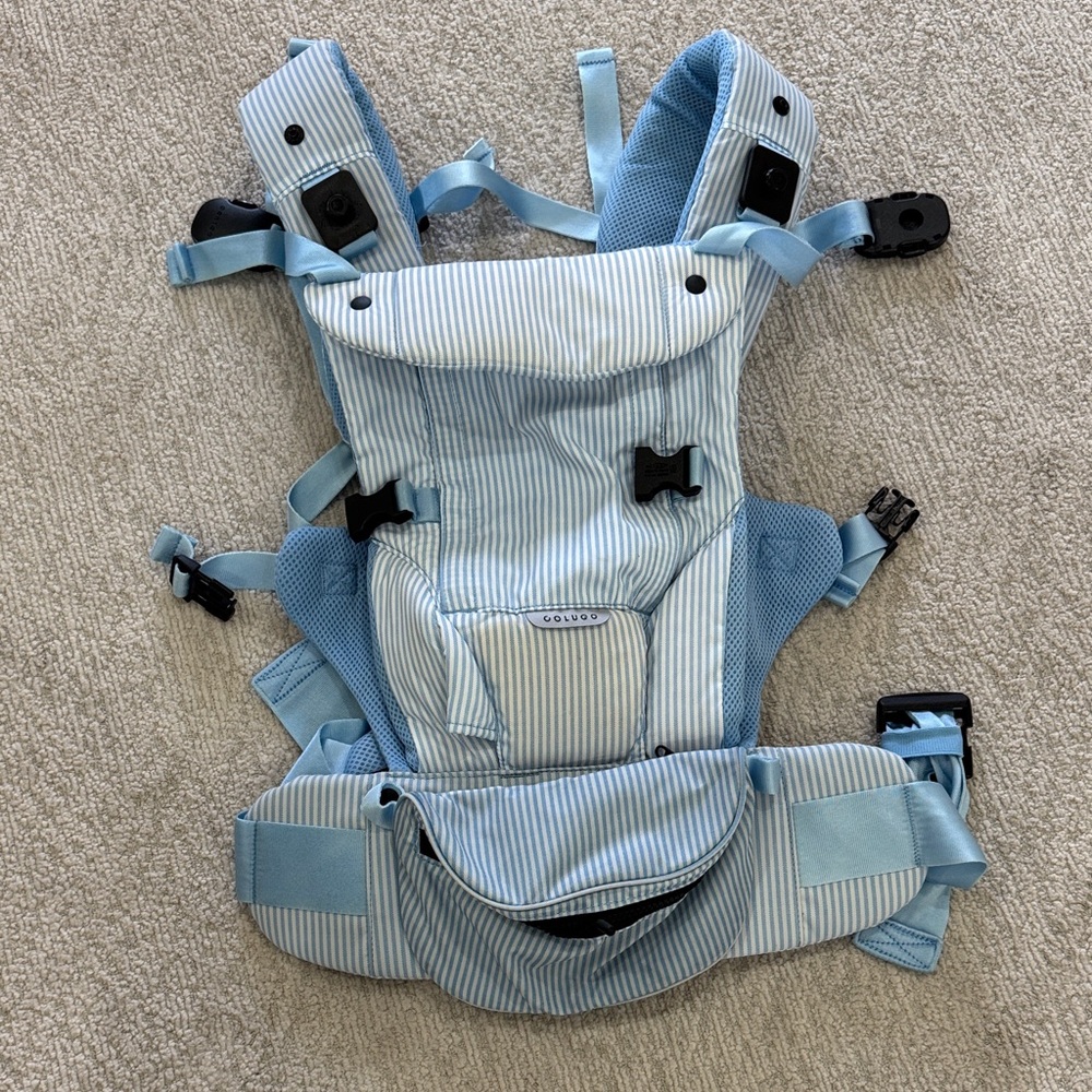 Blue Striped Carrier colugo brand